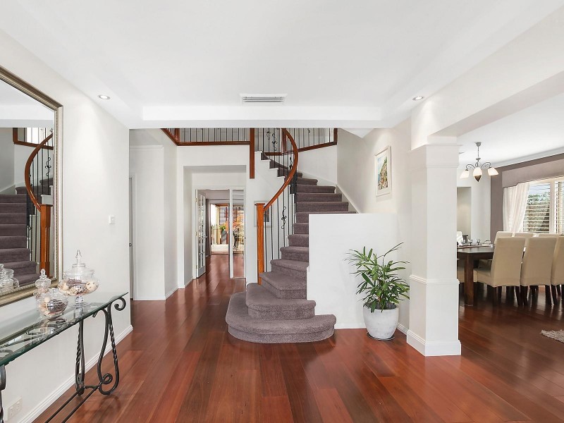 7 Lodgeworth Place, Castle Hill NSW 2154