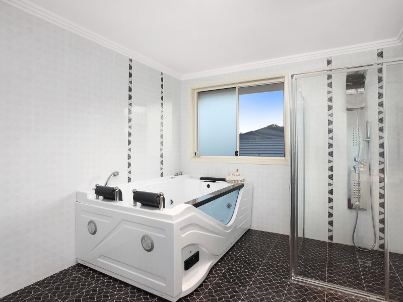 1 Falabella Street, Beaumont Hills NSW 2155