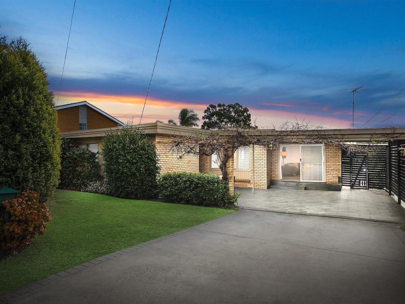 17 Carver Crescent, Baulkham Hills NSW 2153