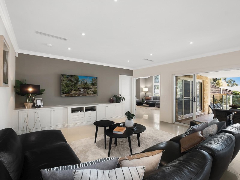 10 Dawes Avenue, Castle Hill NSW 2154