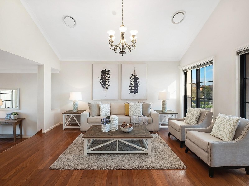 10 Iron Bark Grove, Bella Vista NSW 2153