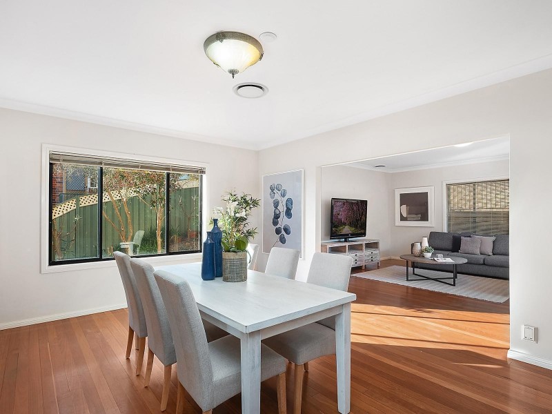 10 Iron Bark Grove, Bella Vista NSW 2153