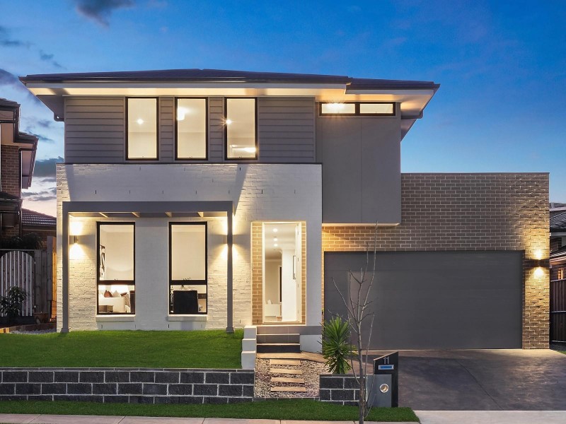 11 Sunningdale Drive, Colebee NSW 2761