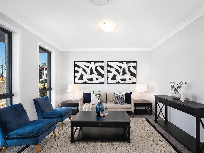 11 Sunningdale Drive, Colebee NSW 2761