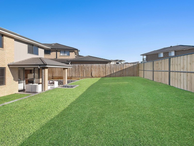 11 Sunningdale Drive, Colebee NSW 2761