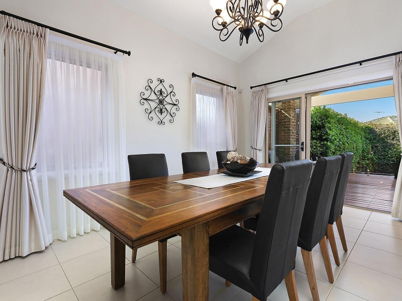 6 Sunderland Avenue, Castle Hill NSW 2154