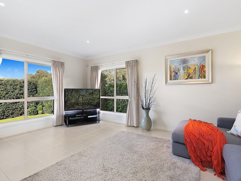 6 Sunderland Avenue, Castle Hill NSW 2154
