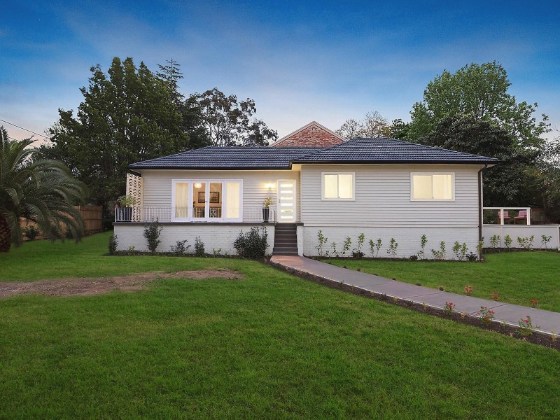 33 Watkins Road, Baulkham Hills NSW 2153