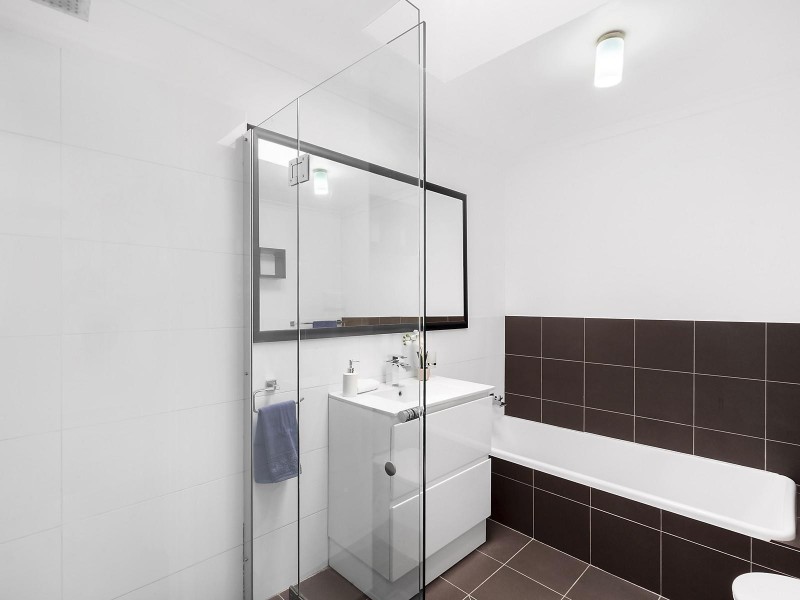 13/77 Crane Road, Castle Hill NSW 2154