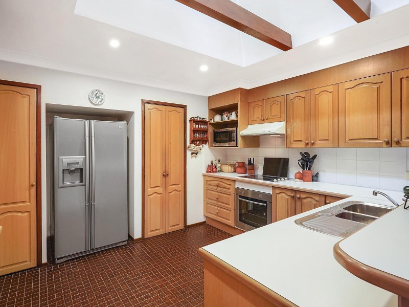 11 Dale Place, North Rocks NSW 2151