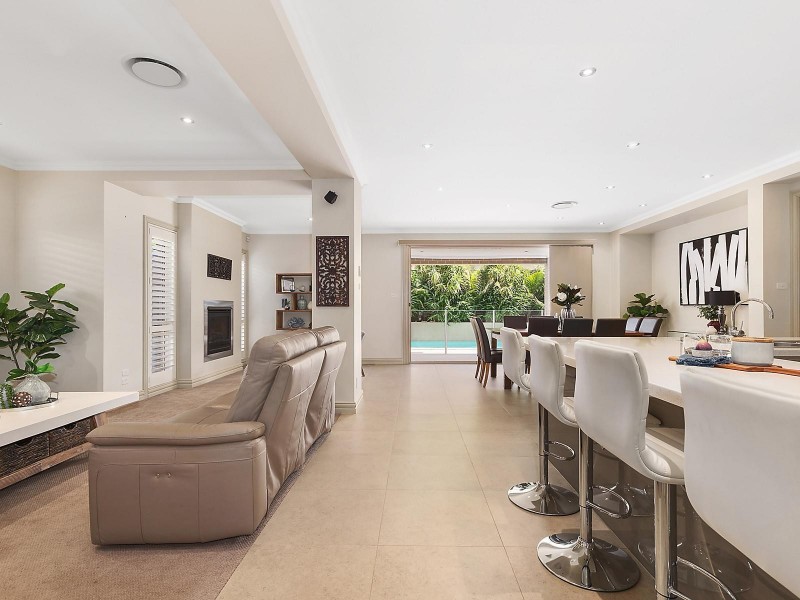 77 Gooraway Drive, Castle Hill NSW 2154