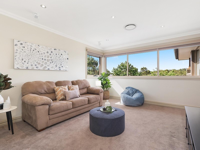 77 Gooraway Drive, Castle Hill NSW 2154