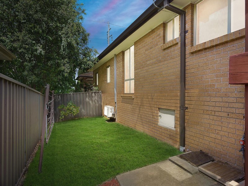 2/97 Hammers Road, Northmead NSW 2152