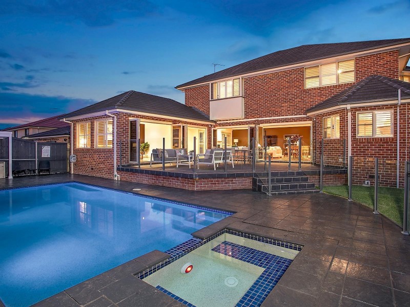 5 Helissio Place, Castle Hill NSW 2154