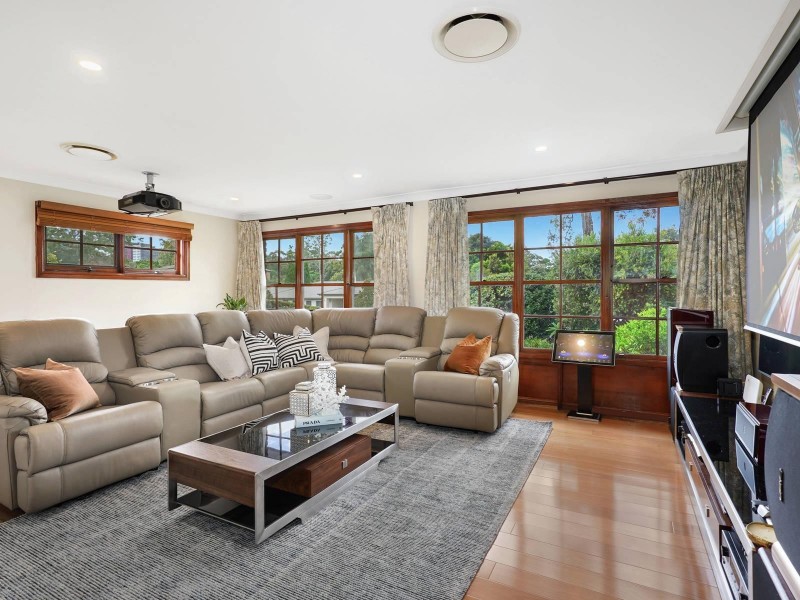 21 Lockhart Avenue, Castle Hill NSW 2154