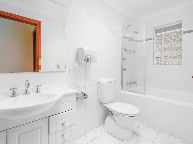 21 Lockhart Avenue, Castle Hill NSW 2154