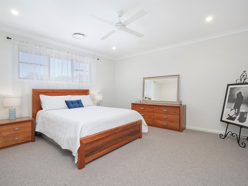 8 Honeysuckle Place, Kellyville NSW 2155