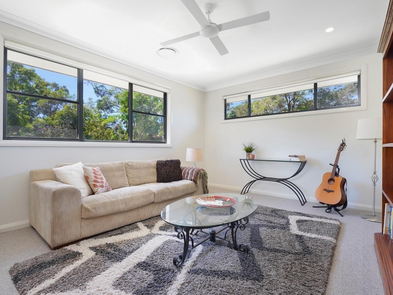 8 Honeysuckle Place, Kellyville NSW 2155