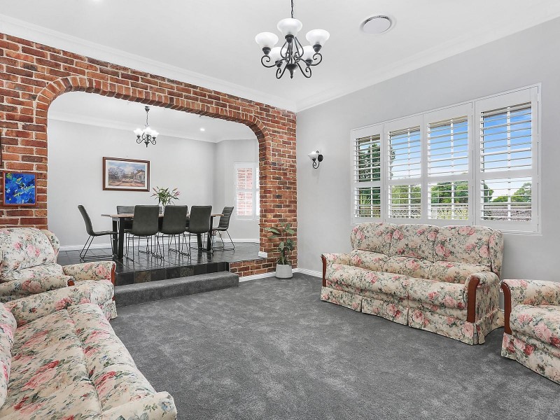 1 Flora Court, Baulkham Hills NSW 2153