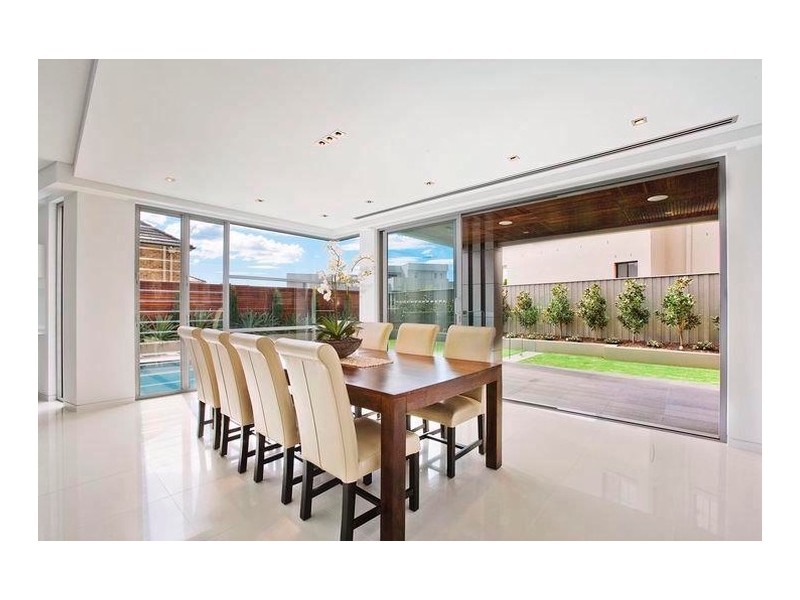 73 Edgewater Drive, Bella Vista NSW 2153