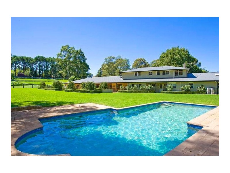 10 Hunt Avenue, Dural NSW 2158