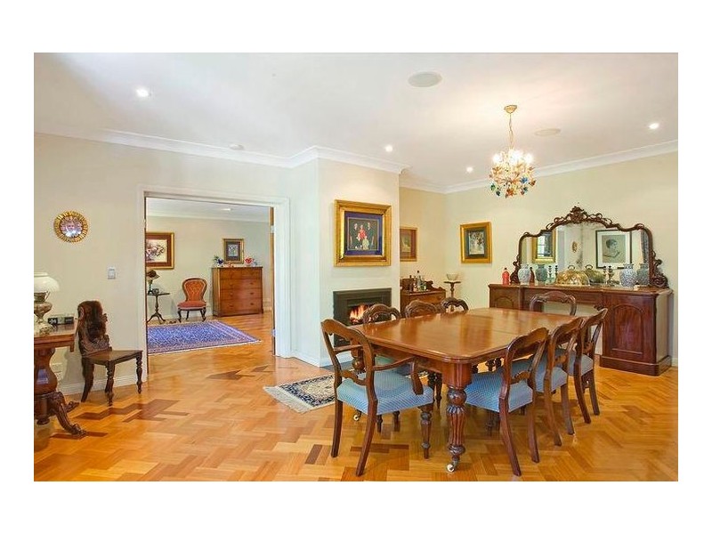 10 Hunt Avenue, Dural NSW 2158