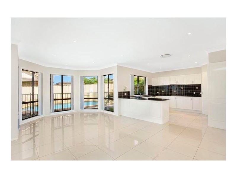 14 Connaught Circuit, Kellyville NSW 2155