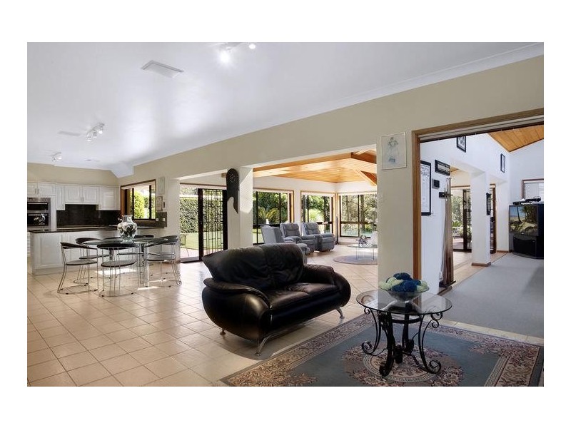 30 Ulundri Drive, Castle Hill NSW 2154