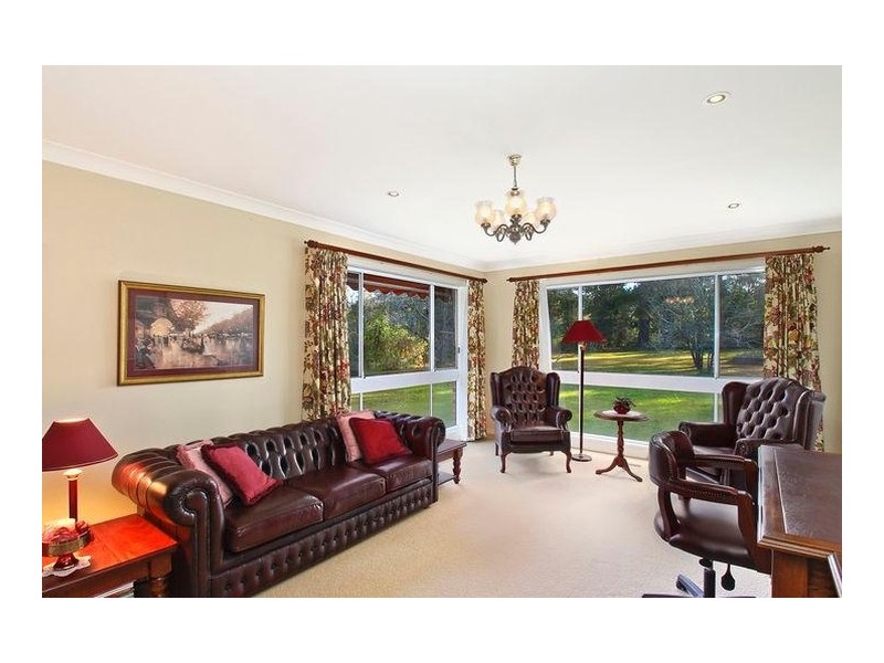 18 Elizabeth Street, Burradoo NSW 2576