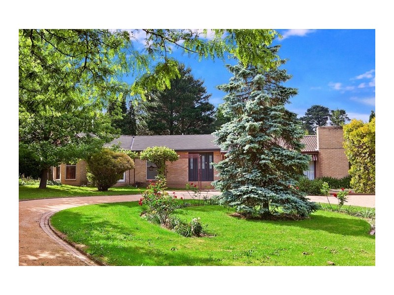 7 Moynoe Close, Burradoo NSW 2576