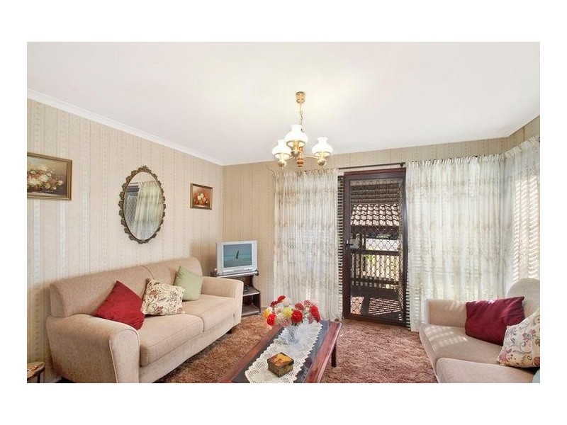 212 The Parkway, Bradbury NSW 2560