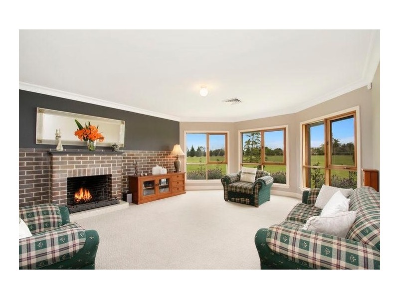 20 Mount View Close, Razorback NSW 2571