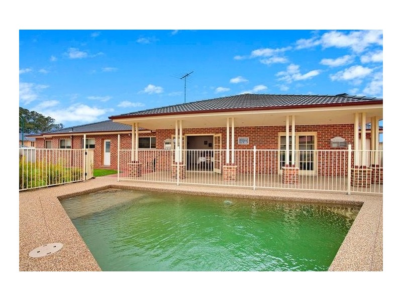 1 Chiltern Place, Harrington Park NSW 2567