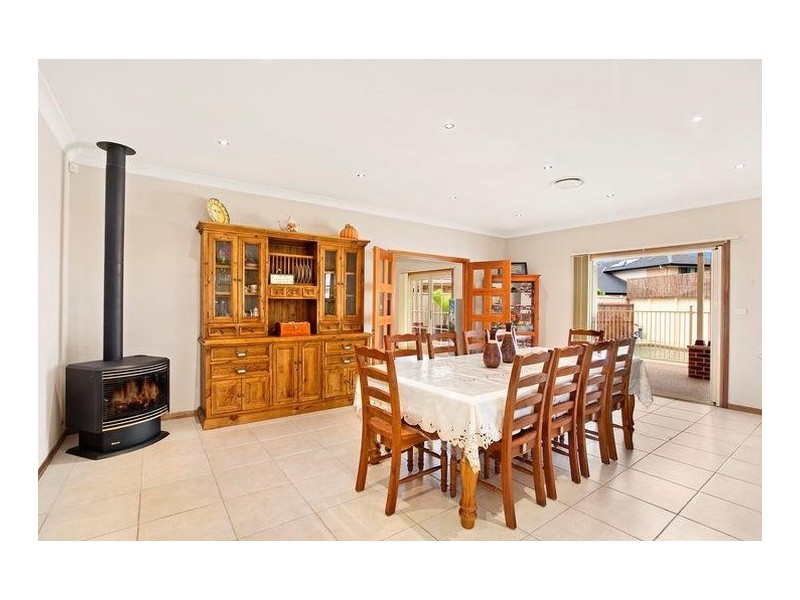 1 Chiltern Place, Harrington Park NSW 2567