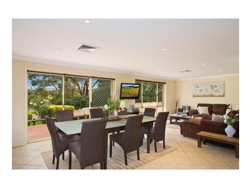 18 Glen Alpine Drive, Glen Alpine NSW 2560