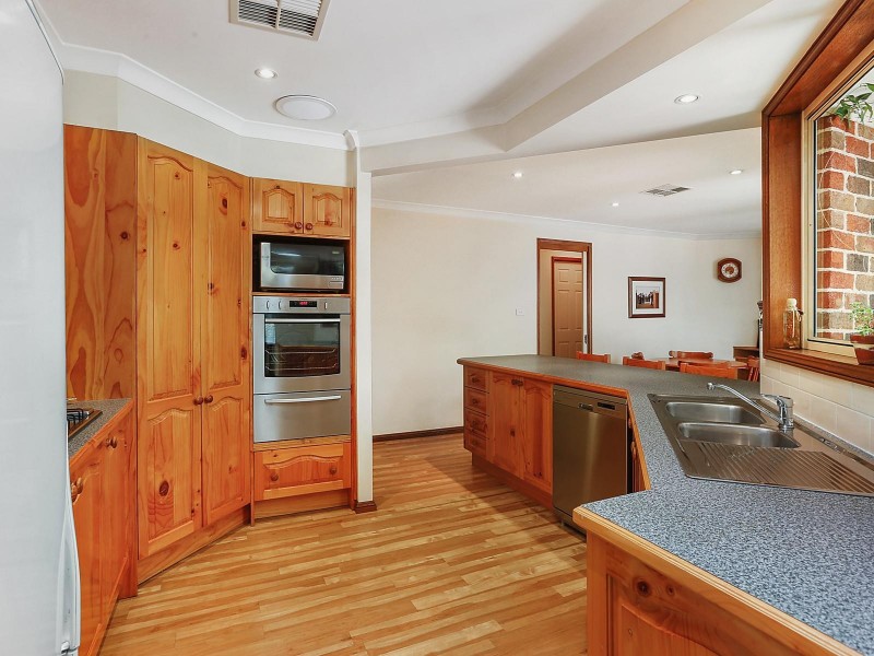 12 Chain-O-Ponds Circuit, Mount Annan NSW 2567