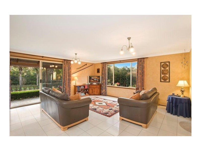 27 Sickles Drive, Grasmere NSW 2570