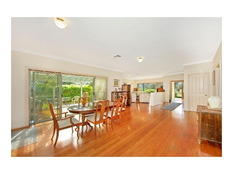 9 Elizabeth Henrietta Circuit, Macquarie Links NSW 2565