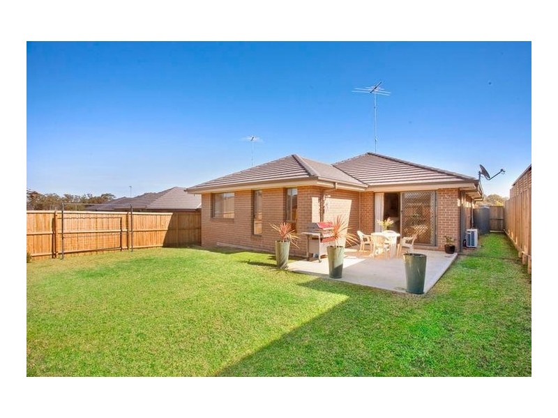 8 Epsom Street, Spring Farm NSW 2570