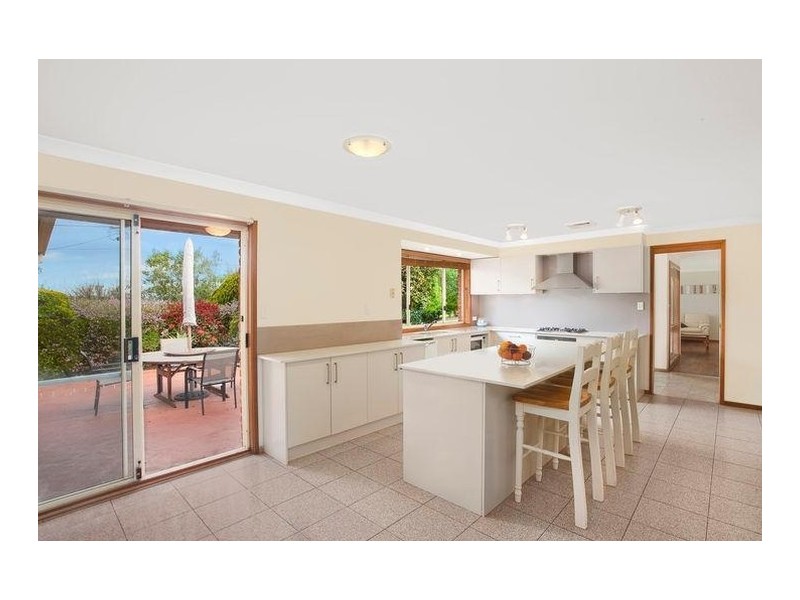 9 Caernarvon Close, Kirkham NSW 2570