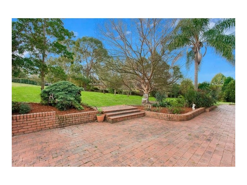 9 Caernarvon Close, Kirkham NSW 2570