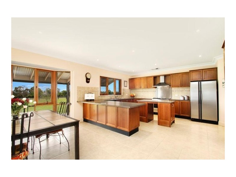 20 Mount View Close, Razorback NSW 2571