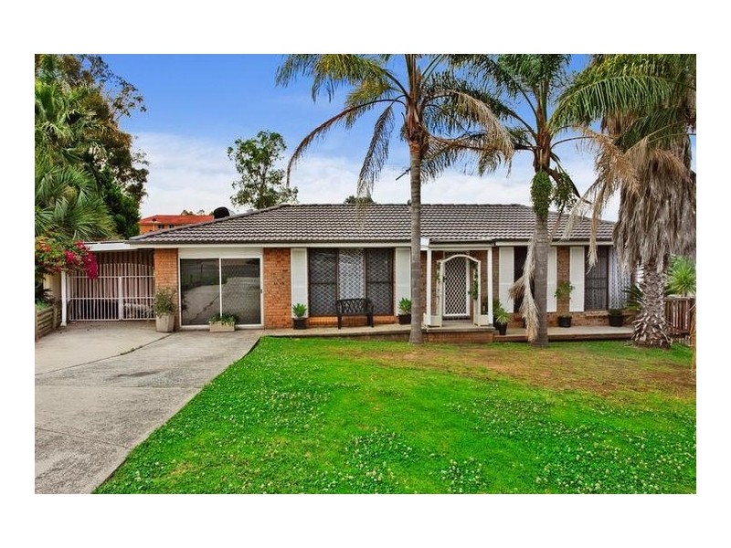 7 Lerwick Place, St Andrews NSW 2566