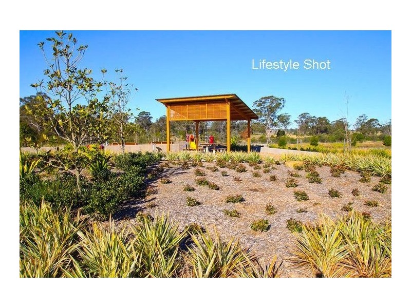 60 Hampshire Boulevard, Spring Farm NSW 2570