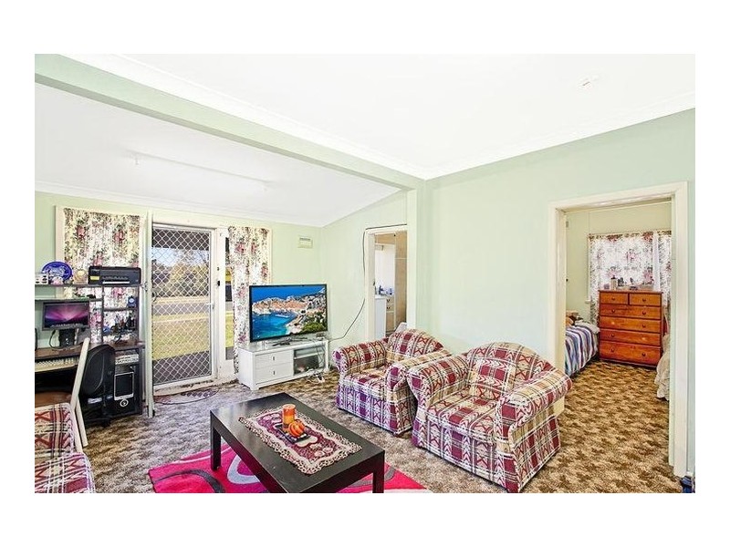 51 Edgar Street, Macquarie Fields NSW 2564