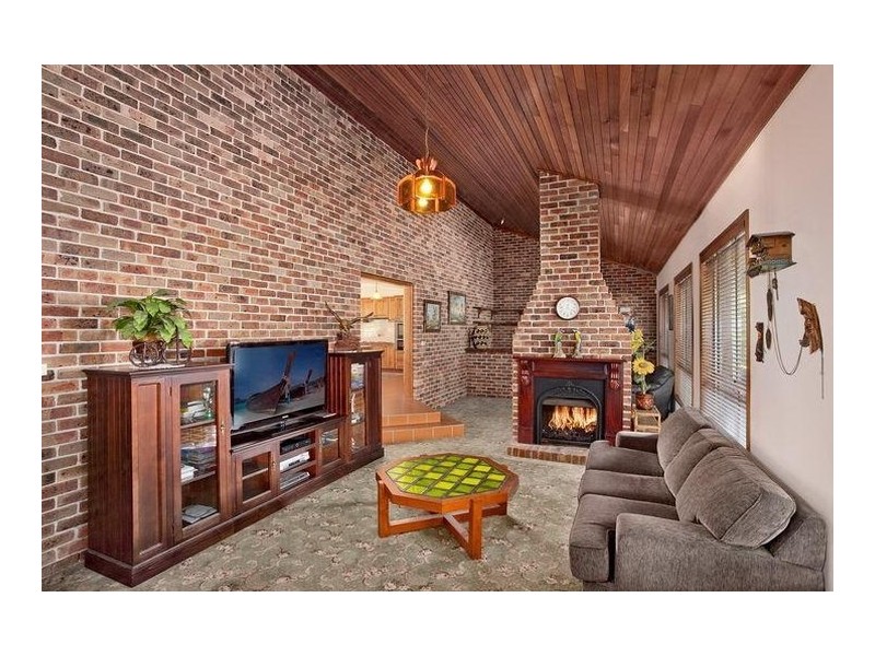 2 Gowan Place, Denham Court NSW 2565