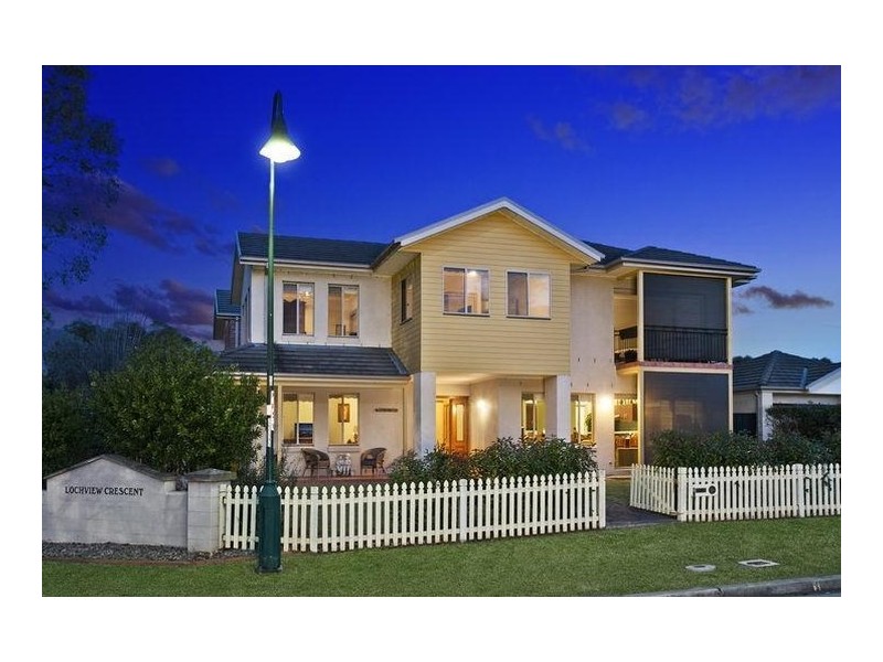 20 Lochview Crescent, Mount Annan NSW 2567