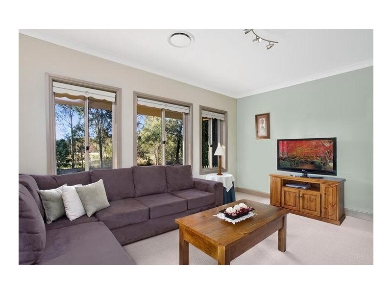 20 Lochview Crescent, Mount Annan NSW 2567
