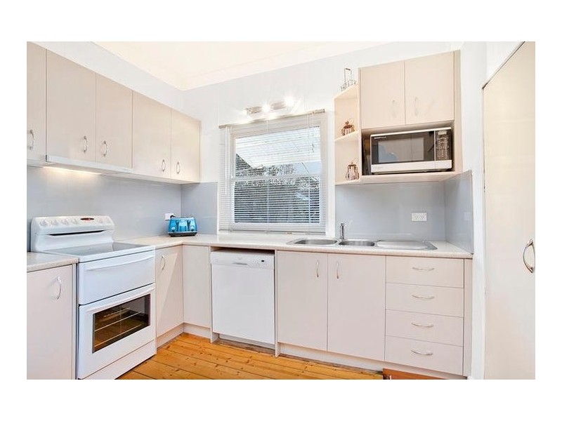 8 Glendiver Road, The Oaks NSW 2570