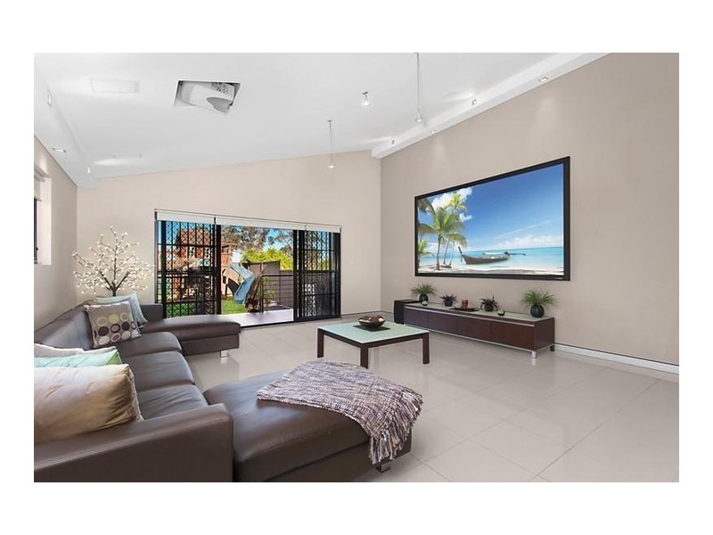 42 York Street, Casula NSW 2170